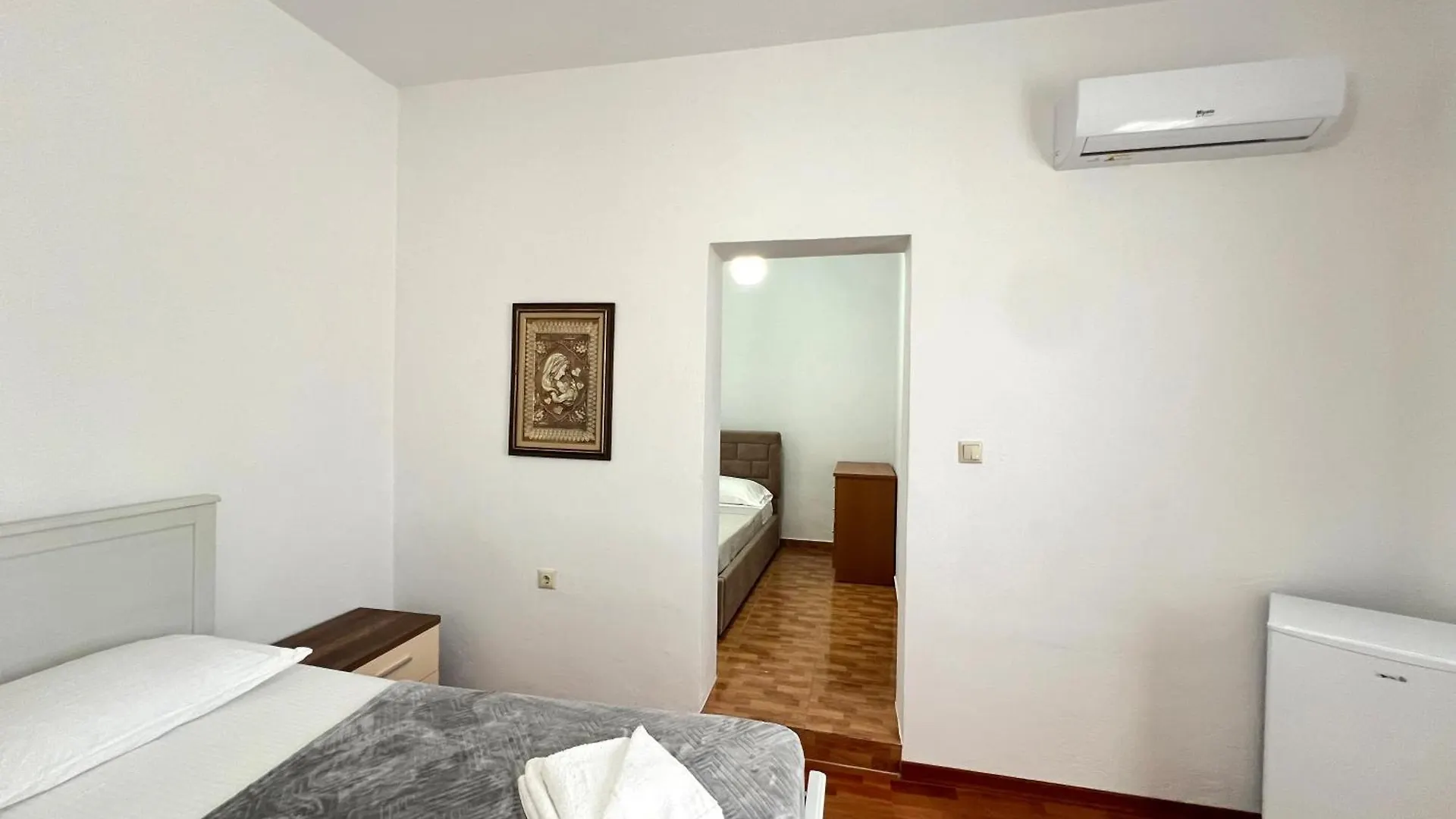 Ek-Center Vila Берат Апартаменты